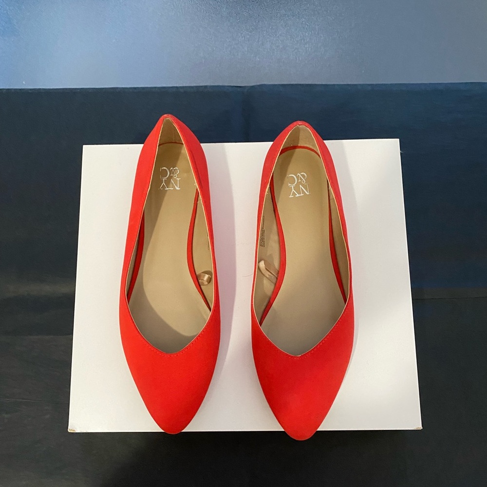 NY&C red toe flats - never worn